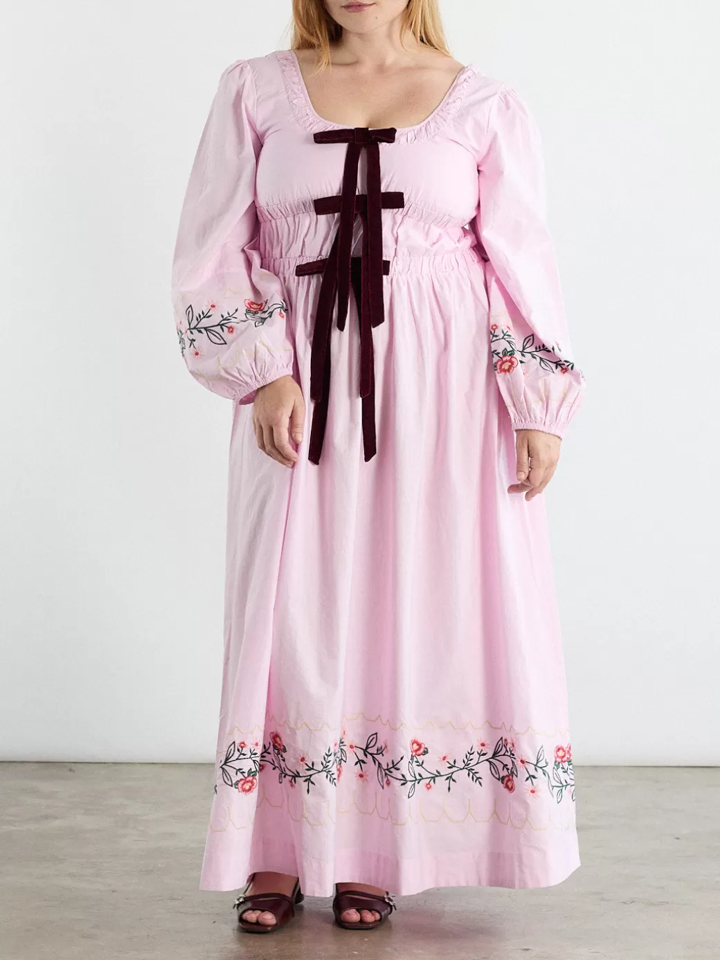 Online Lisa Says Gah Dakota Dress - Pink Embroidery PinkEmbroidery