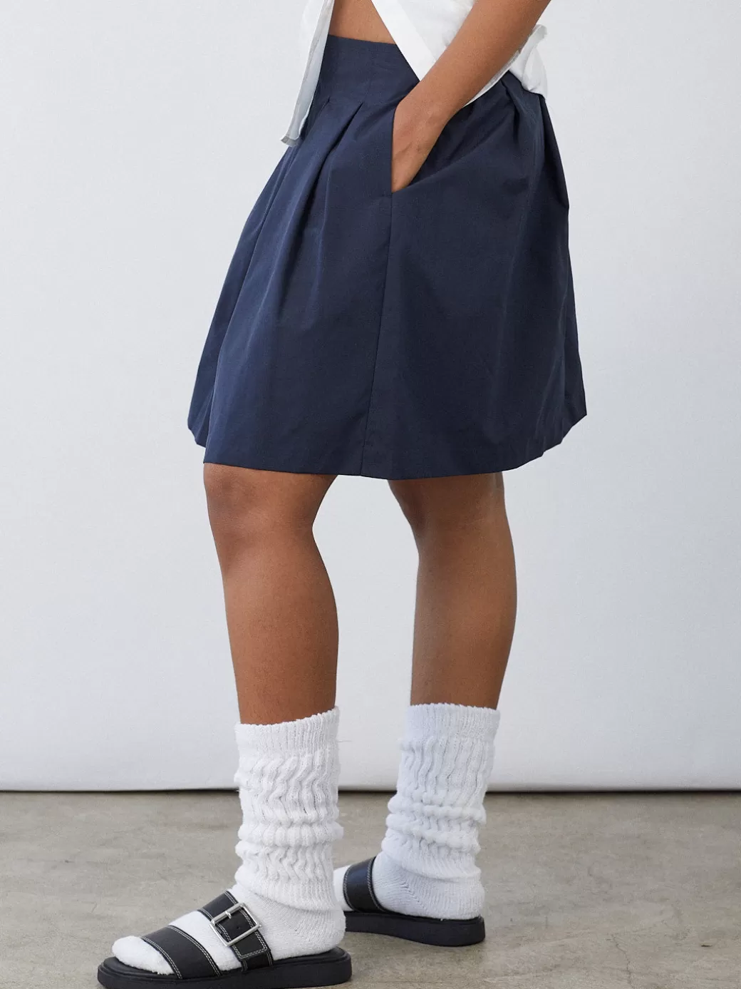 New Lisa Says Gah Luna Skirt - Navy